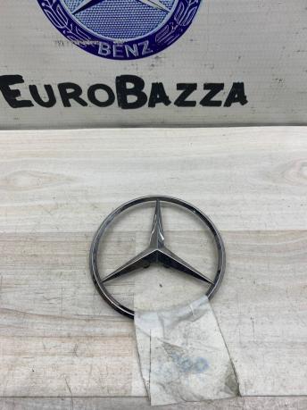 Эмблема крышки багажника Mercedes W211 2117580058
