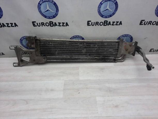 Радиатор охлаждения маслянный Mercedes W204 A2045001001