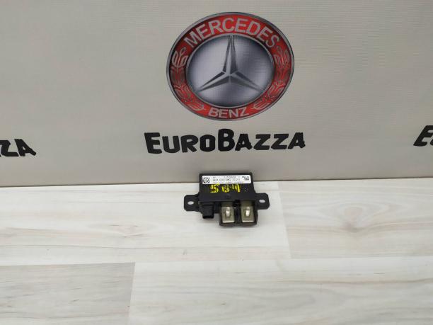 Реле аккумулятора Mercedes W204 A0009822023