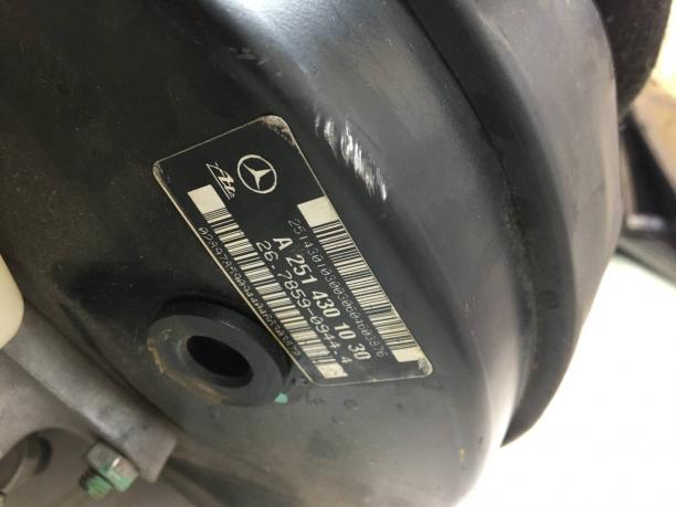 Вакуумный усилитель тормозов Mercedes W251 2514301030