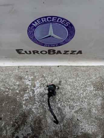 Клапан вентиляции бака Mercedes W221 2212421701