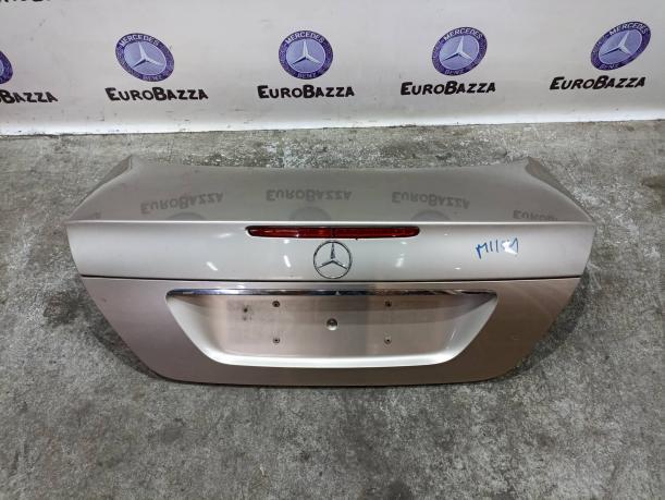 Крышка багажника Mercedes W211 2117500075