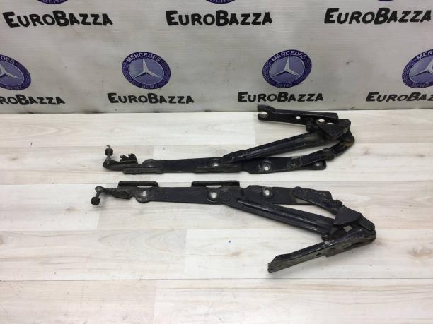 Петля крышки багажника Mercedes W220 A2207500787