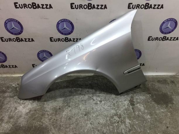 Крыло переднее Mercedes W211 A2118801318