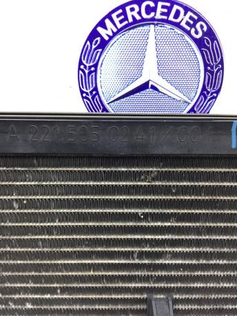 Радиатор кондиционера Mercedes W221 2215010154