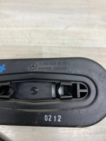 Антенна KeyLess Go правая Mercedes W220 2208201575