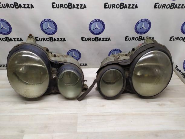 Фара передняя Mercedes W210 2108200361