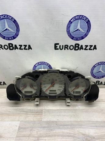 Приборная панель Mercedes R170 A1705404111