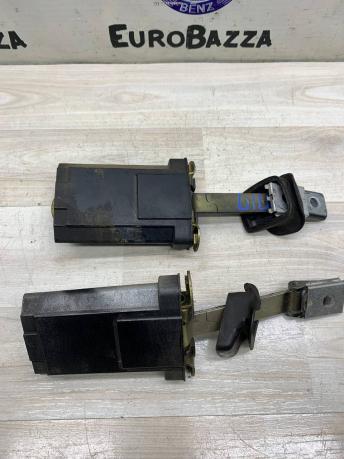 Ограничитель двери Mercedes R170 1707200116