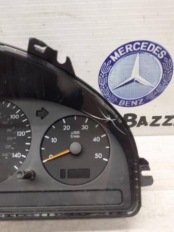 Приборная панель Mercedes W163 A1635407711