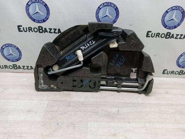 Набор инструментов Mercedes W203 Coupe A2035830415