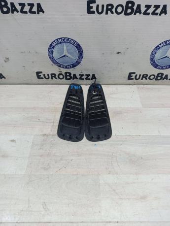 Дефлектор торпедо боковой Mercedes W639 Vito 6398310060