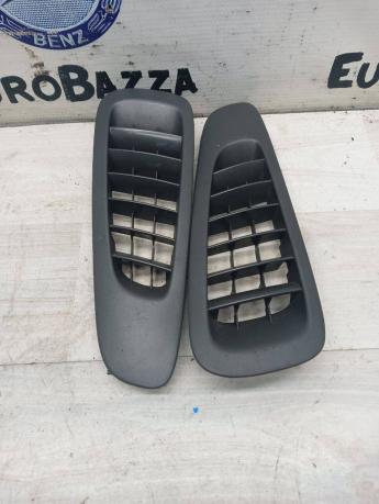 Дефлектор торпедо боковой Mercedes W639 Vito 6398310060