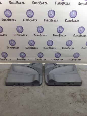 Дверная карта передней двери Mercedes W639 Vito 6397270271