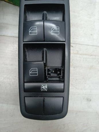 Блок кнопок стеклоподъемников Mercedes W164 2518300290