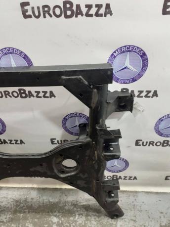 Подрамник передний Mercedes W639 Vito A6393301006