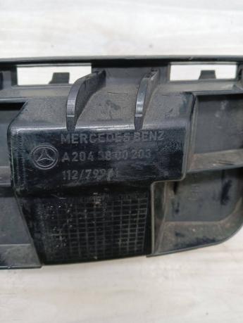 Кронштейн заднего бампера Mercedes W204 A2048800203