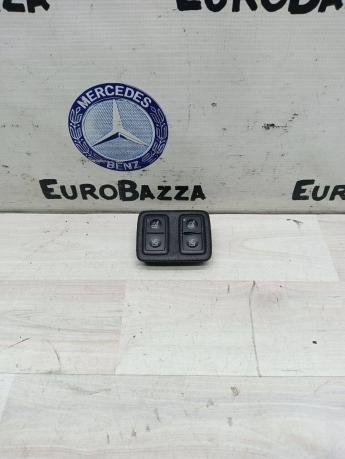 Кнопки третьего ряда сидений Mercedes W164 A1648707010