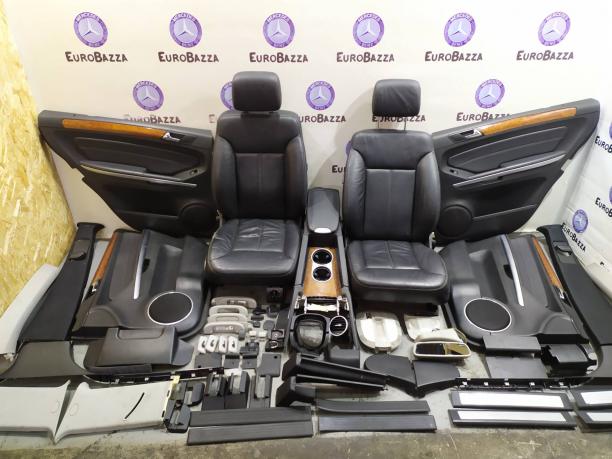 Передние сидения Mercedes X164 