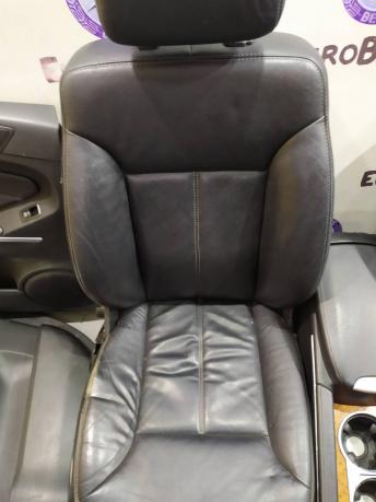 Передние сидения Mercedes X164 