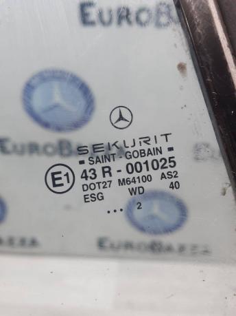 Стекло заднее правое Mercedes W208 A2086700410