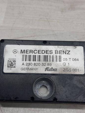 Антенный усилитель Mercedes R230 2308203289