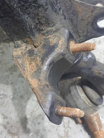 Рычаг передний нижний Mercedes W208 2083301607