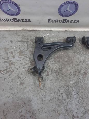 Рычаг передний нижний Mercedes W208 2083301607
