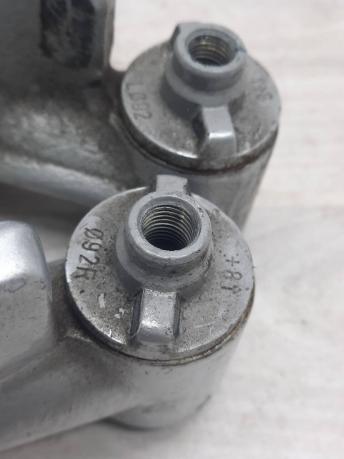 Петля двери Mercedes R171 1717200137