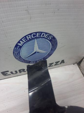 Решетка радиатора Mercedes W251 2518800183