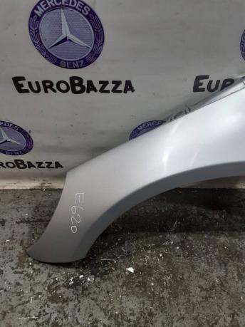 Крыло переднее левое Mercedes W251 A2518800106