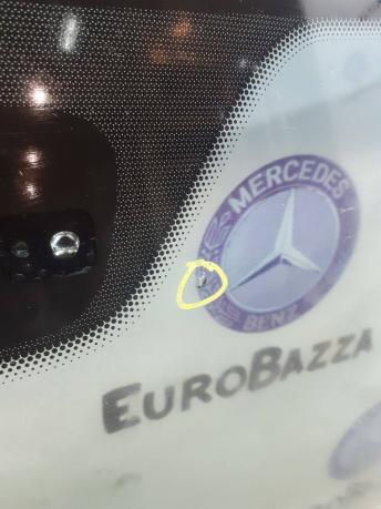 Лобовое стекло Mercedes W203 2036700900