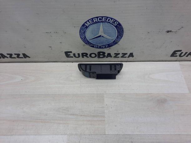 Накладка обшивки двери багажника Mercedes W251 2517470387