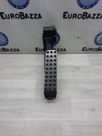 Педаль газа Mercedes R230 2303000104