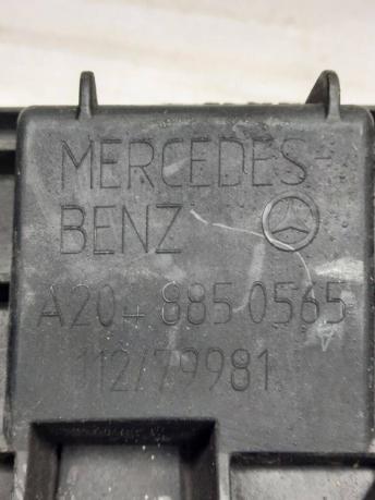 Кронштейн заднего бампера Mercedes W204 A2048850565