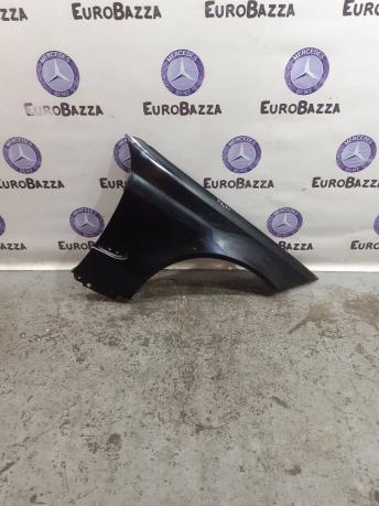 Крыло переднее правое Mercedes W203 Conversion 2038800418