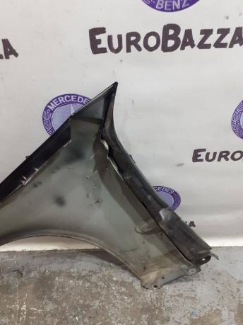 Крыло переднее правое Mercedes W203 Conversion 2038800418