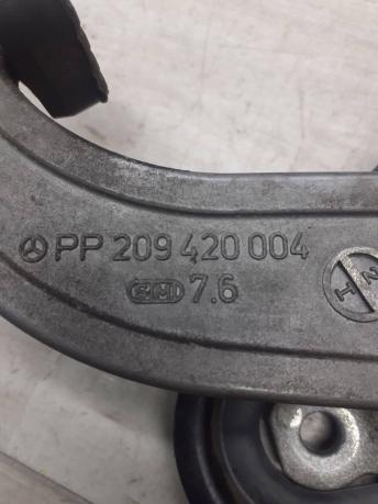 Педаль стояночного тормоза Mercedes W211 2036890308