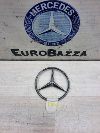 Знак в крышку багажника Mercedes W211 2117580158