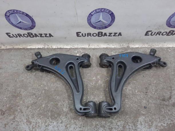 Рычаг подвески передний нижний Mercedes W208 A2083300107