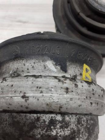 Опора двигателя Mercedes M111 A2022402817