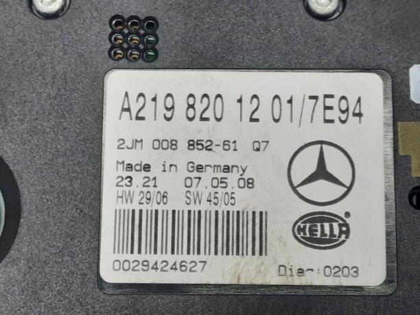 Плафон освещения салона передний Mercedes W219 А2198201201 А2198201201