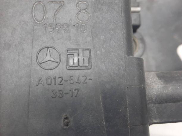 Тросик газа Mercedes W210 A2103002330