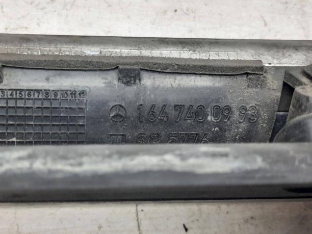 Накладка крышки багажника Mercedes X164 A1647400993