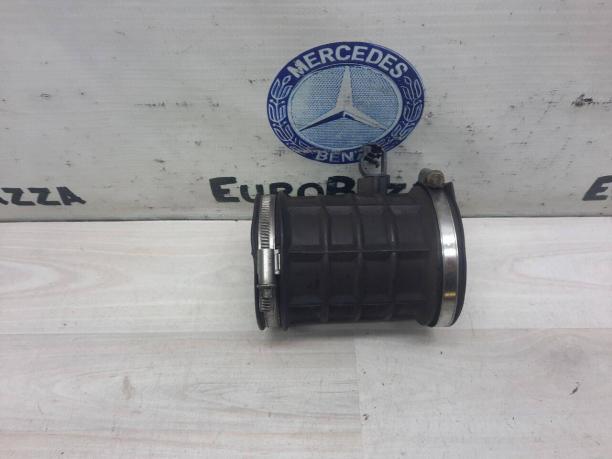 Патрубок дроссельной заслонки Mercedes М104 A1041410990