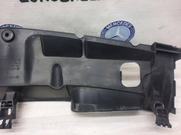 Воздухозаборник Mercedes W204 A2045001455