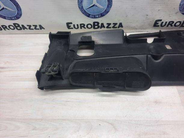 Воздухозаборник Mercedes W204 A2045001455