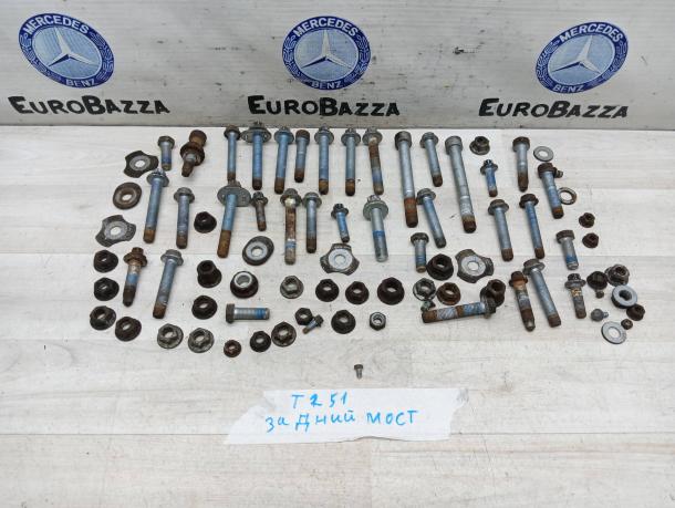 Болт подвески заднего моста  Mercedes W211 A2115460043