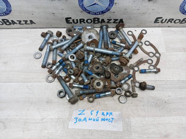 Болт подвески заднего моста Mercedes W220 A2204230271