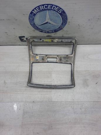 Накладка подлокотника задняя Mercedes W220 A2206805039